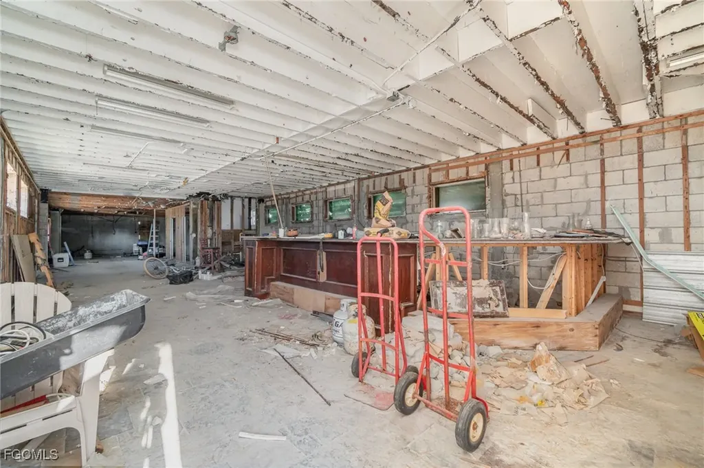 185 Old San Carlos Boulevard Fort Myers Beach FL 33931