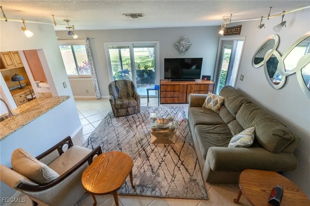 3271 Maple Leaf Circle Fort Myers FL 33907