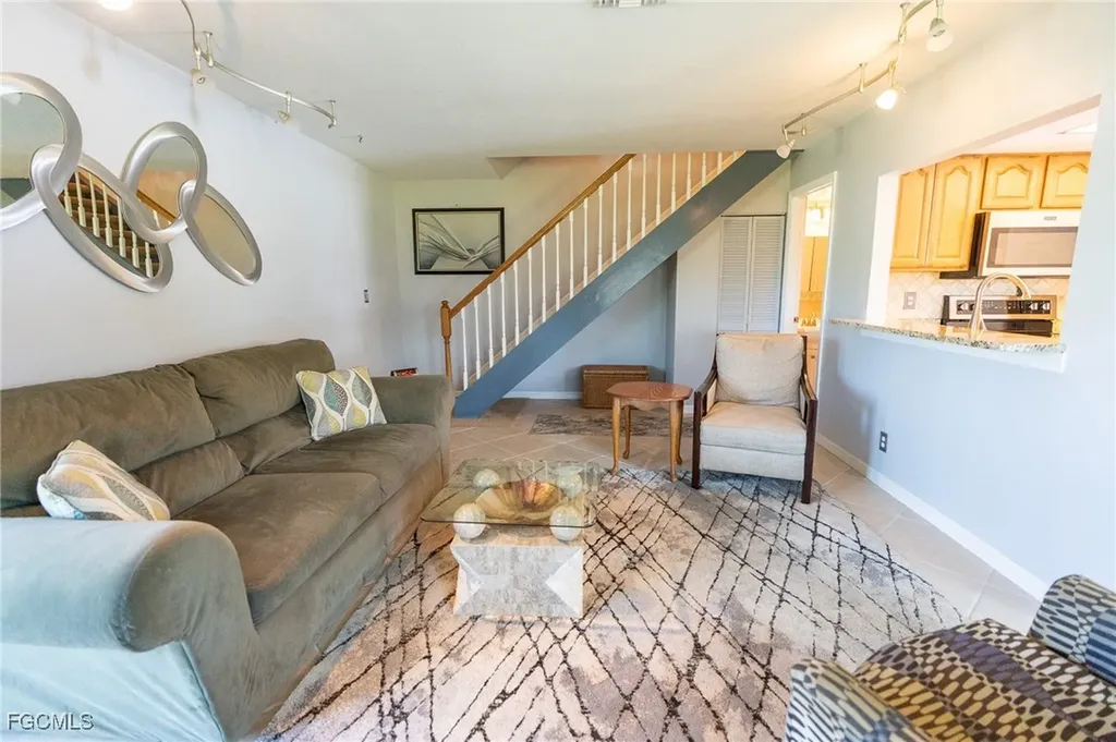 3271 Maple Leaf Circle Fort Myers FL 33907