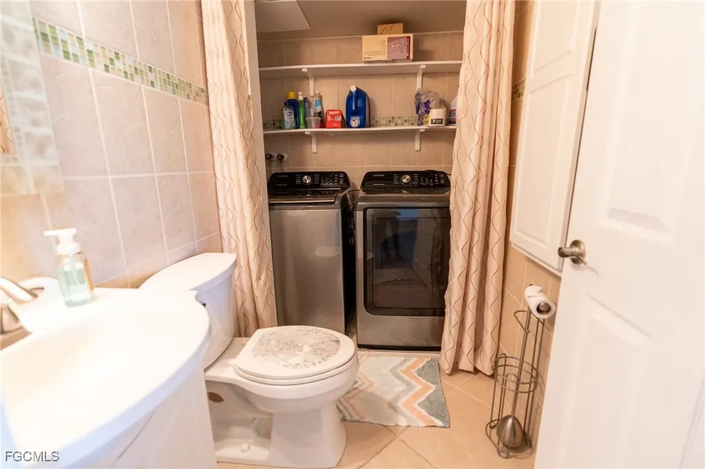 3271 Maple Leaf Circle Fort Myers FL 33907