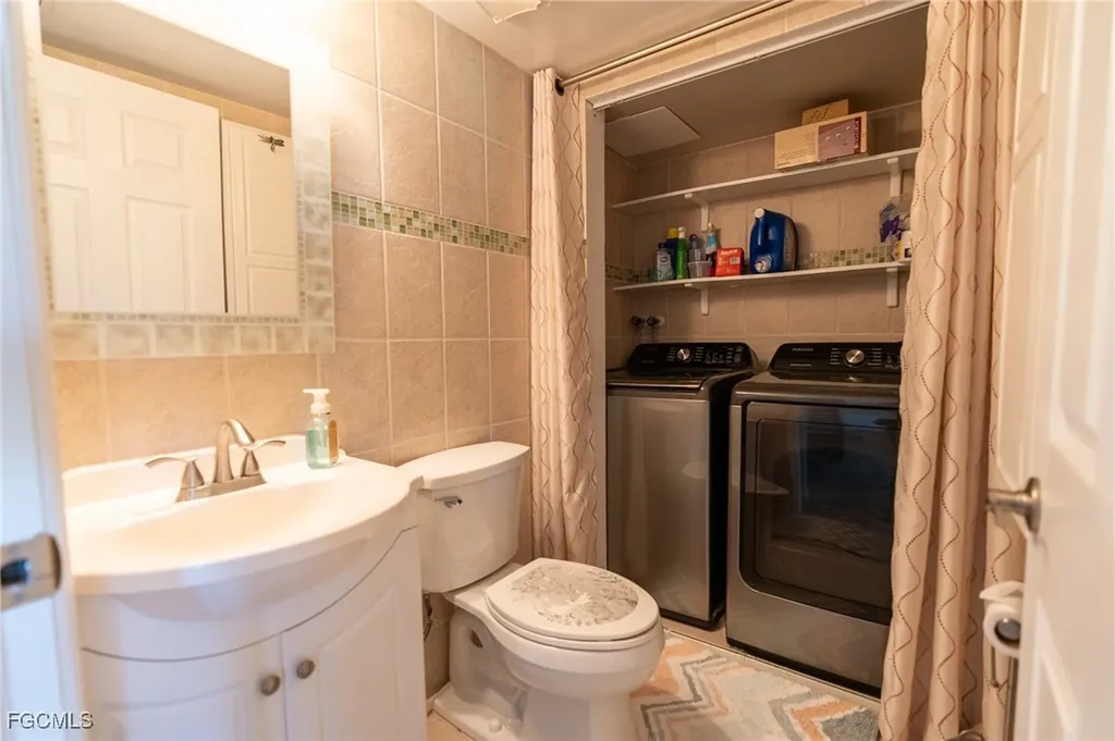 3271 Maple Leaf Circle Fort Myers FL 33907