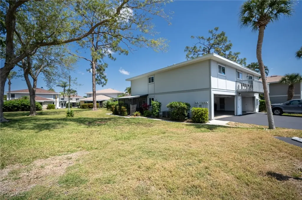 3271 Maple Leaf Circle Fort Myers FL 33907