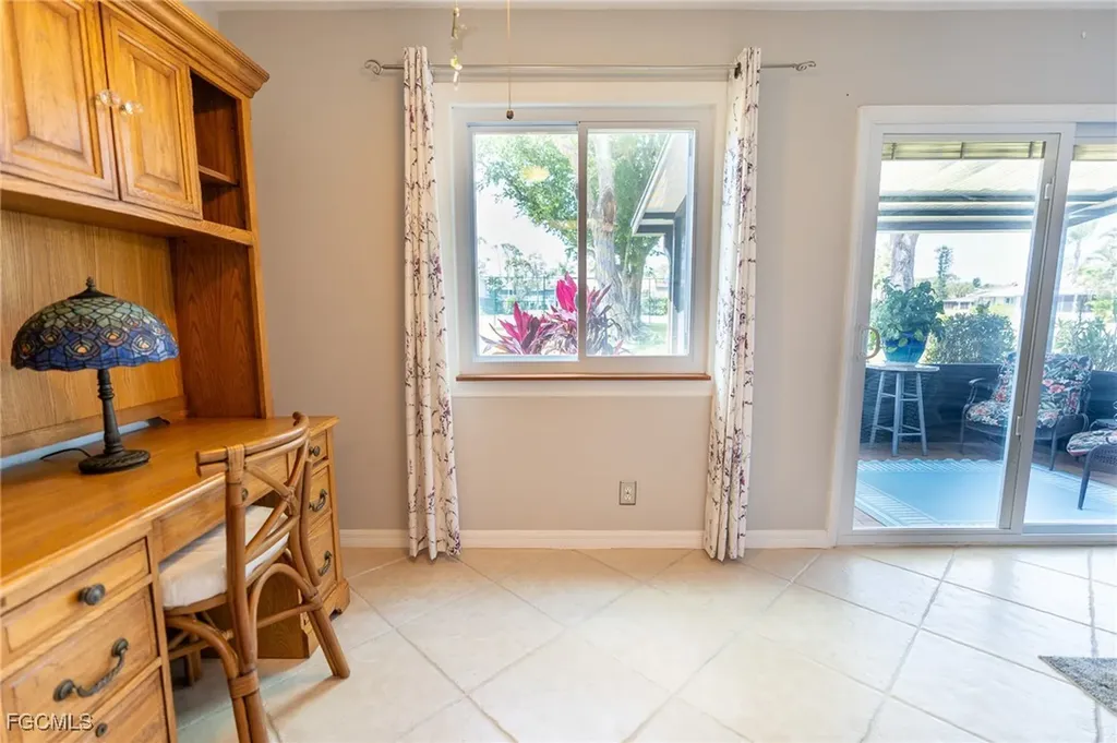 3271 Maple Leaf Circle Fort Myers FL 33907