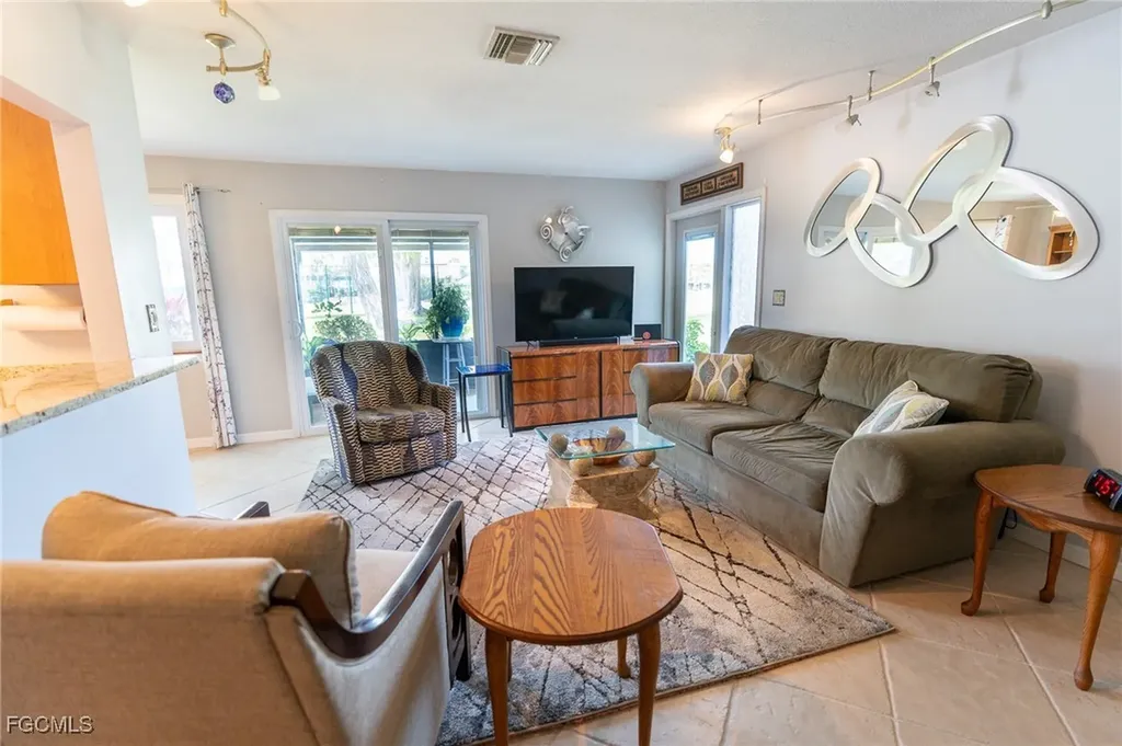 3271 Maple Leaf Circle Fort Myers FL 33907