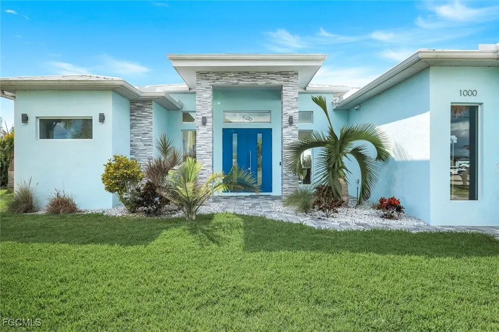 1000 NW 37th Place Cape Coral FL 33993