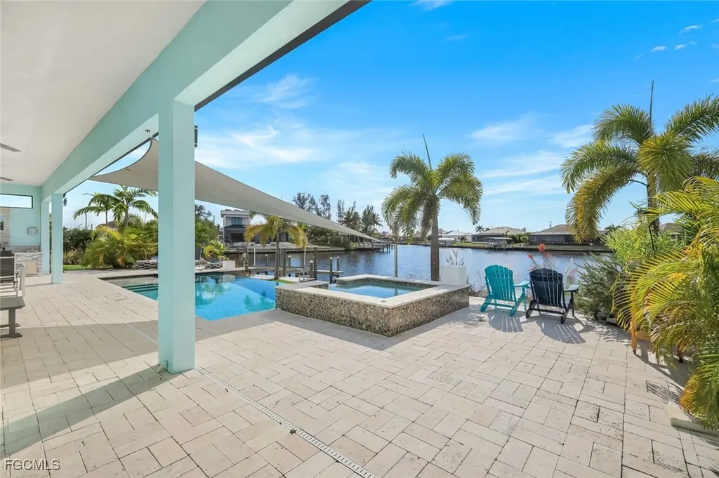 1000 NW 37th Place Cape Coral FL 33993