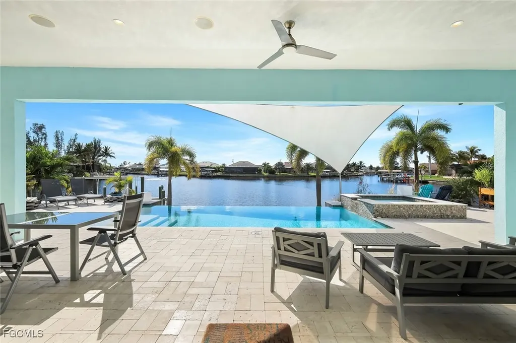 1000 NW 37th Place Cape Coral FL 33993