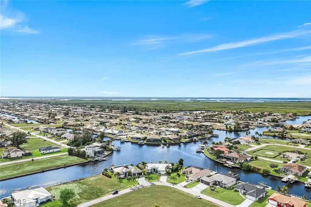 1000 NW 37th Place Cape Coral FL 33993