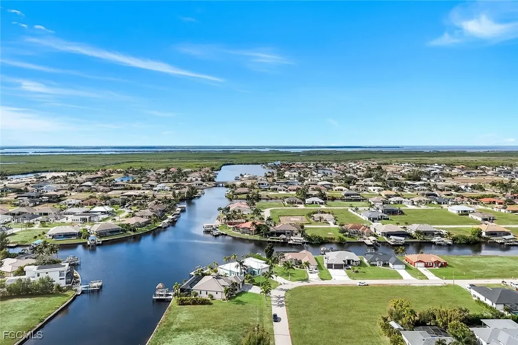 1000 NW 37th Place Cape Coral FL 33993
