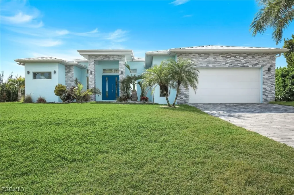 1000 NW 37th Place Cape Coral FL 33993