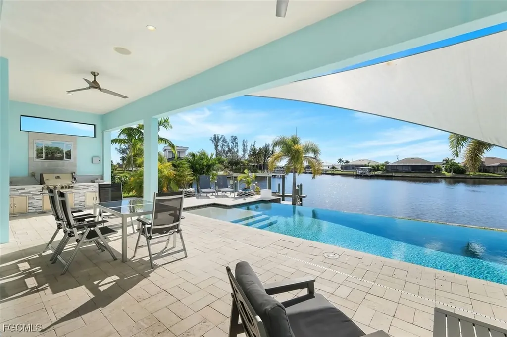 1000 NW 37th Place Cape Coral FL 33993