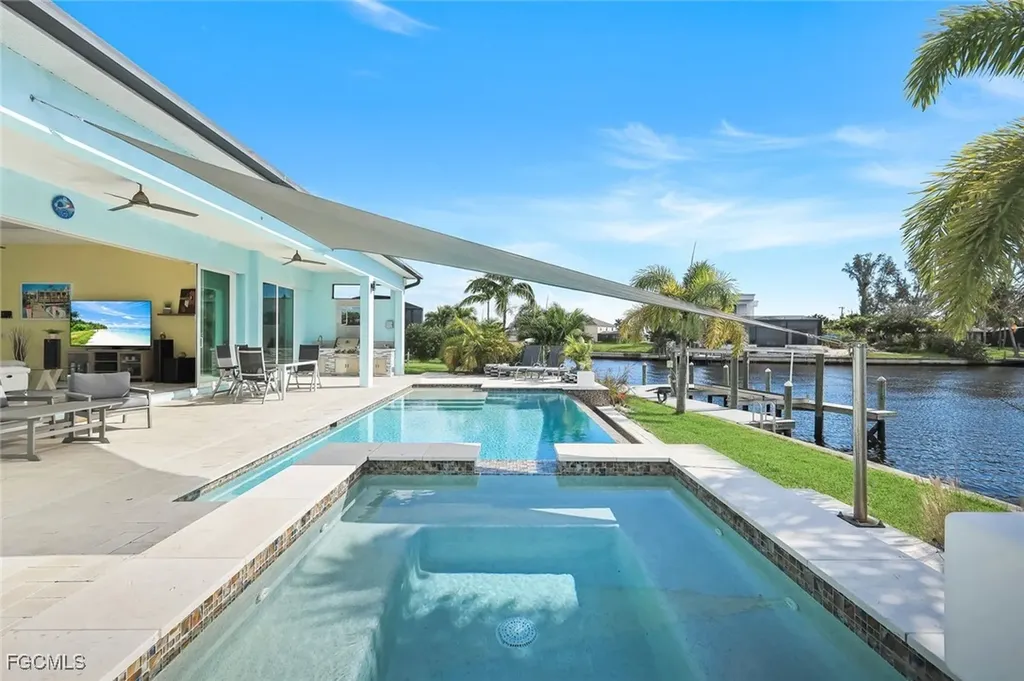 1000 NW 37th Place Cape Coral FL 33993