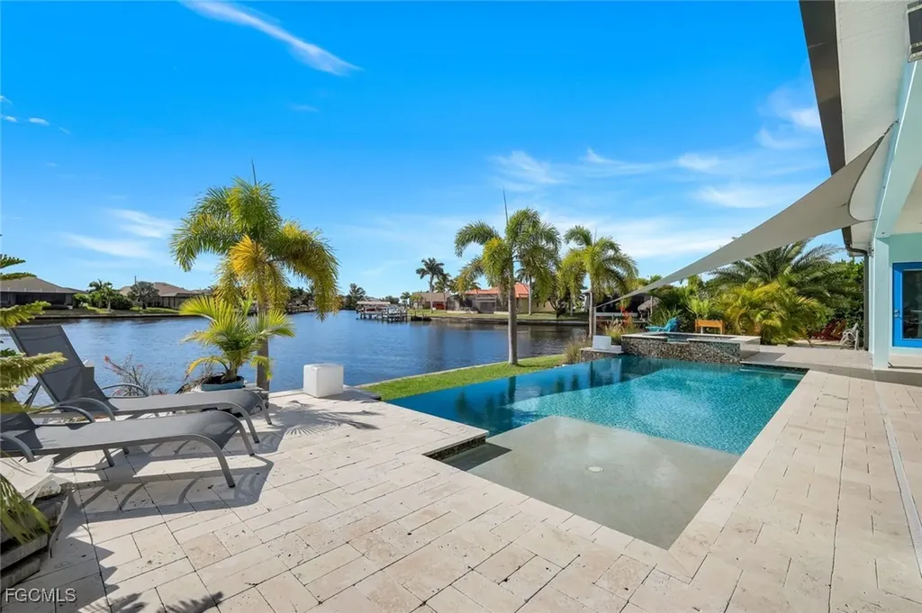 1000 NW 37th Place Cape Coral FL 33993