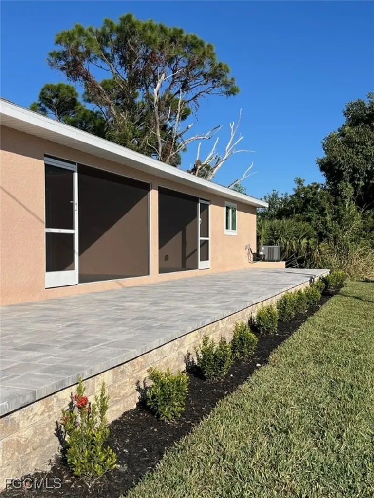 5637 Genesee Parkway Bokeelia FL 33922