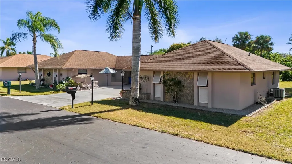 235 Thistle Court Lehigh Acres FL 33936