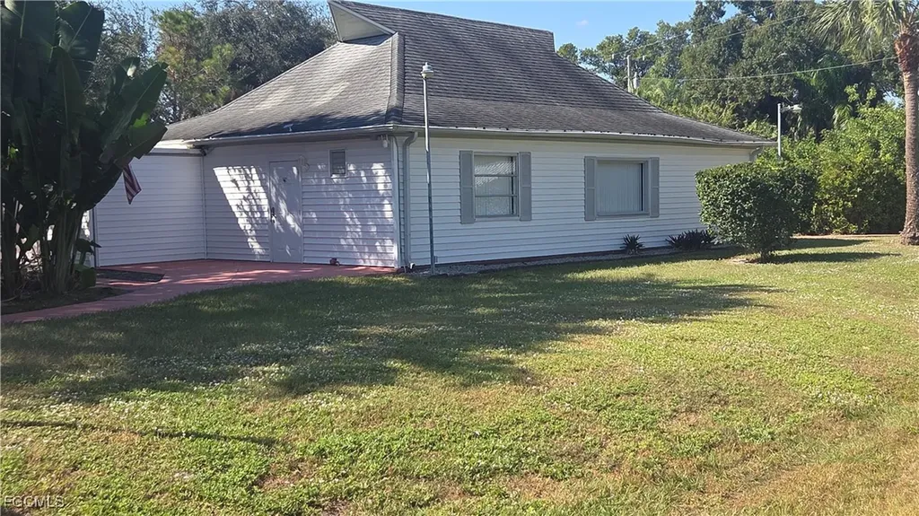 1423 Tropic Terrace North Fort Myers FL 33903