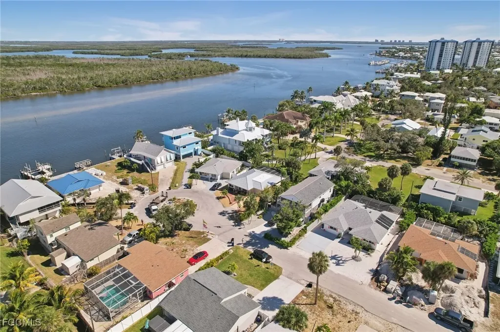 210 Hibiscus Drive Fort Myers Beach FL 33931