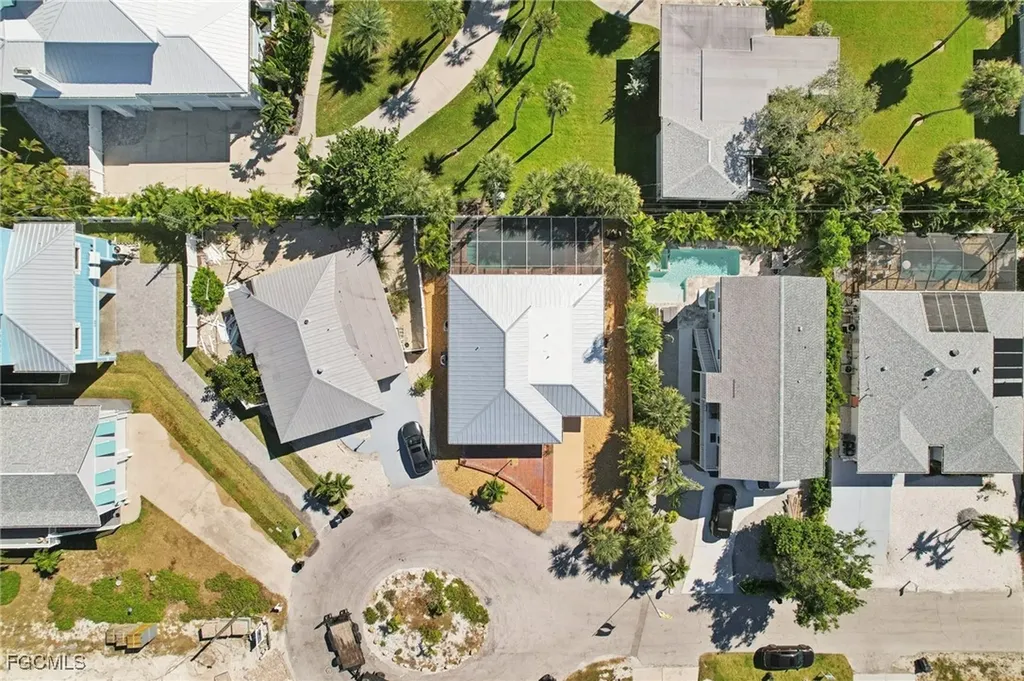 210 Hibiscus Drive Fort Myers Beach FL 33931
