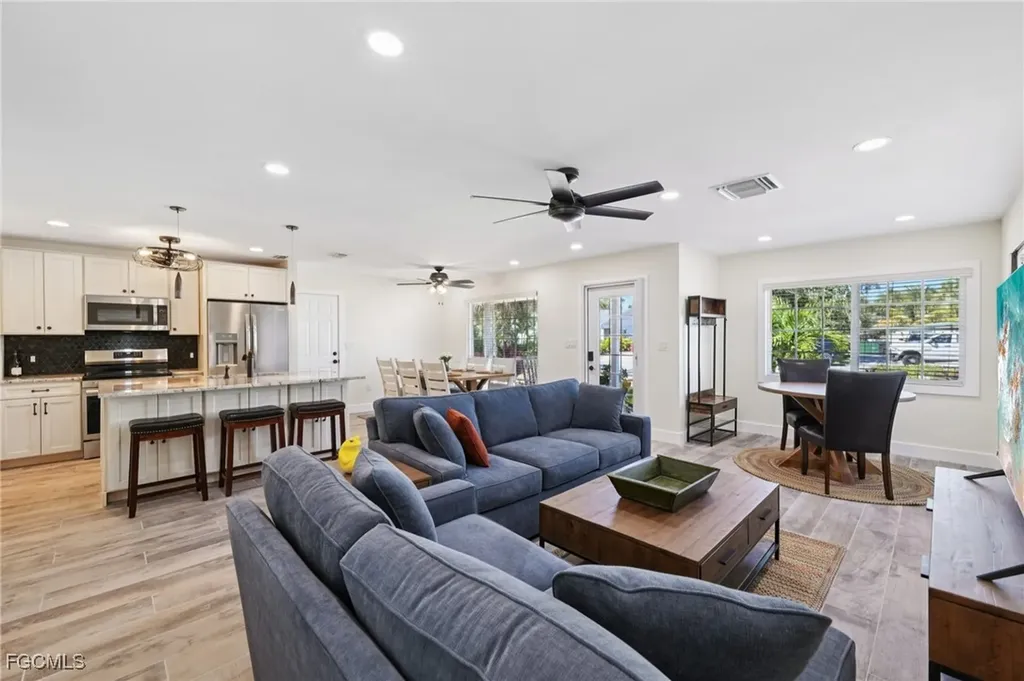 210 Hibiscus Drive Fort Myers Beach FL 33931