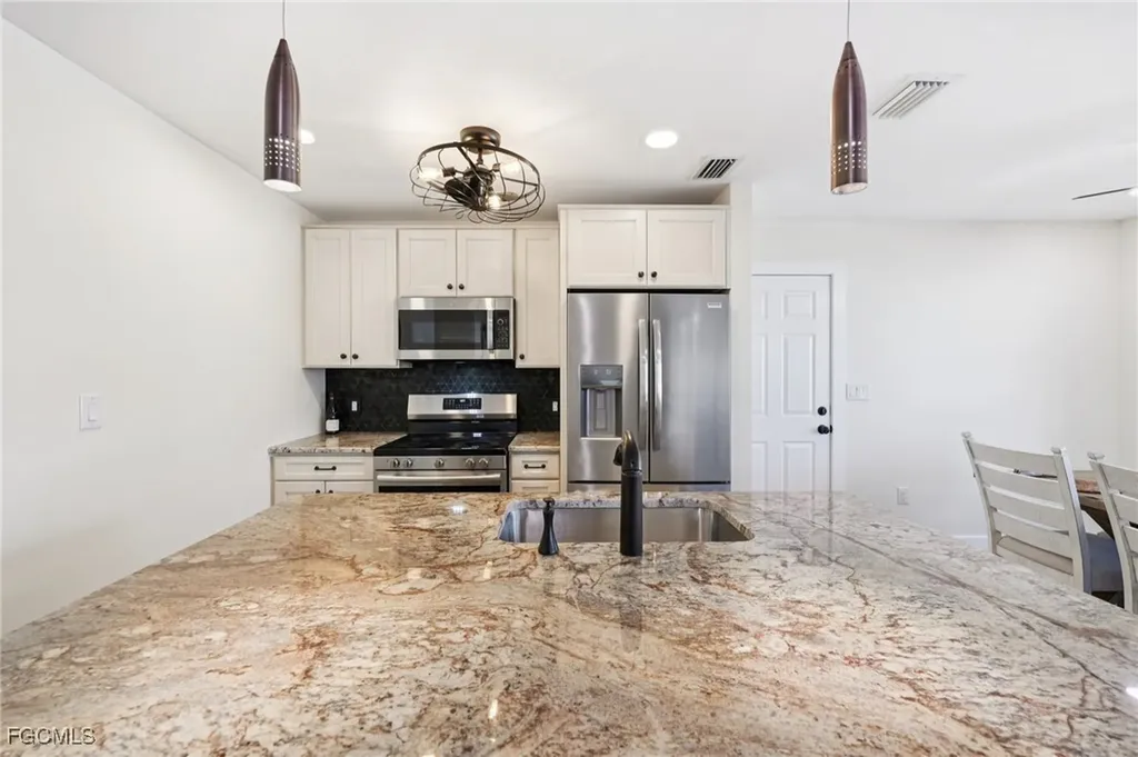 210 Hibiscus Drive Fort Myers Beach FL 33931
