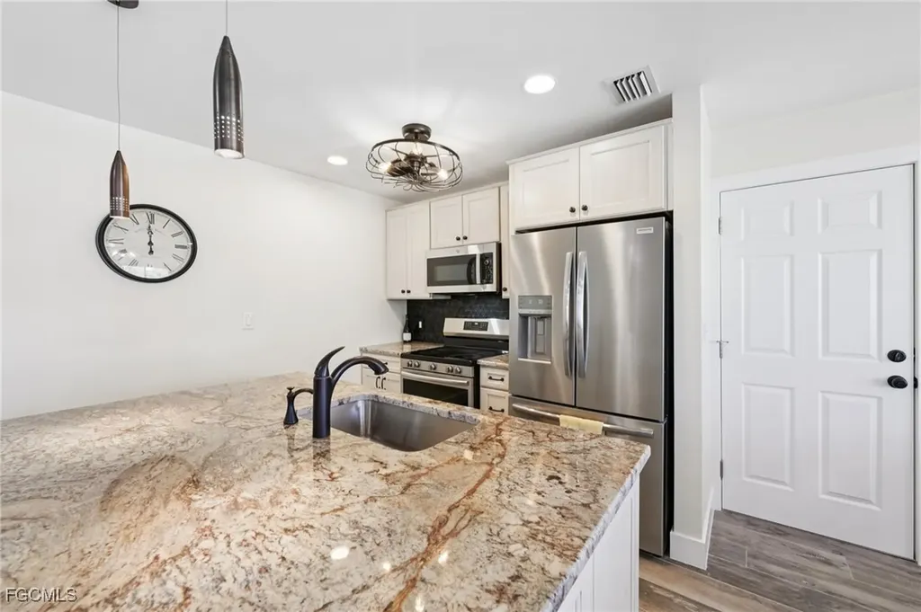 210 Hibiscus Drive Fort Myers Beach FL 33931