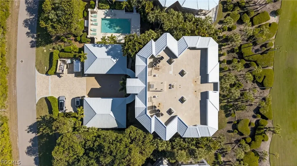 5675 Baltusrol Court Sanibel FL 33957