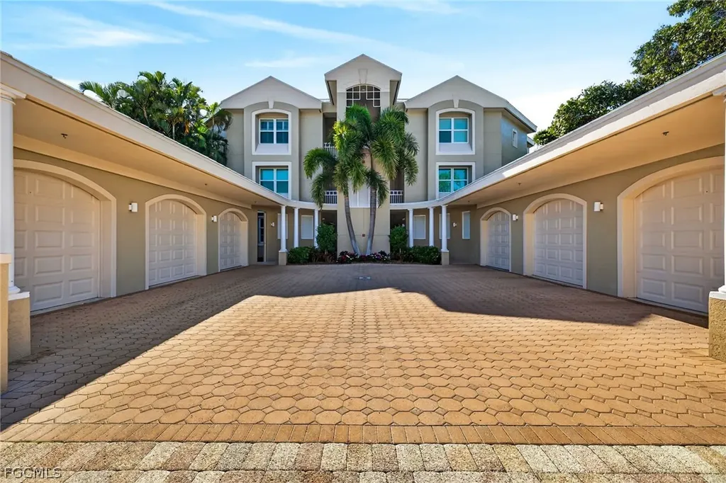 5675 Baltusrol Court Sanibel FL 33957