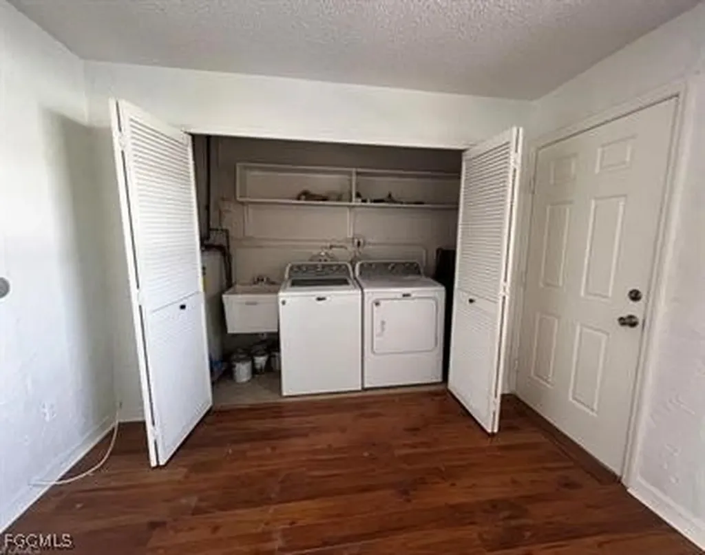 4803 Triton Court W Cape Coral FL 33904