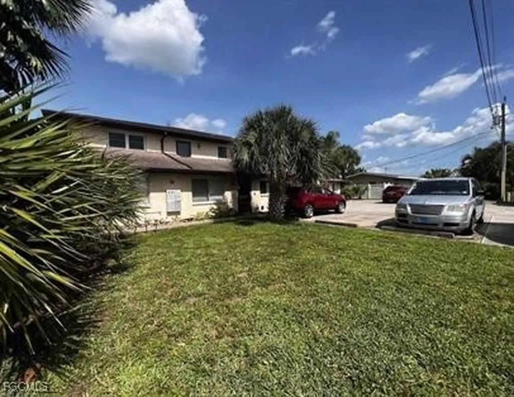 4803 Triton Court W Cape Coral FL 33904