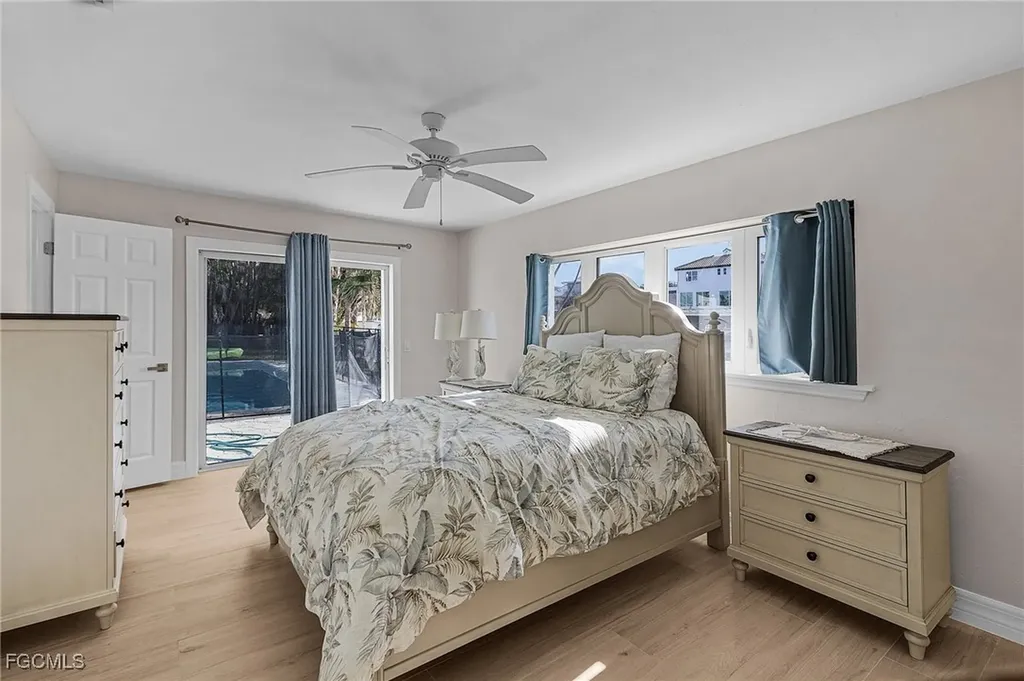 1543 San Carlos Bay Drive Sanibel FL 33957