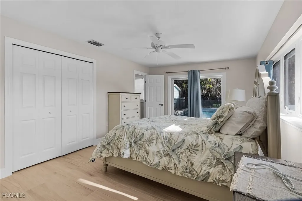 1543 San Carlos Bay Drive Sanibel FL 33957