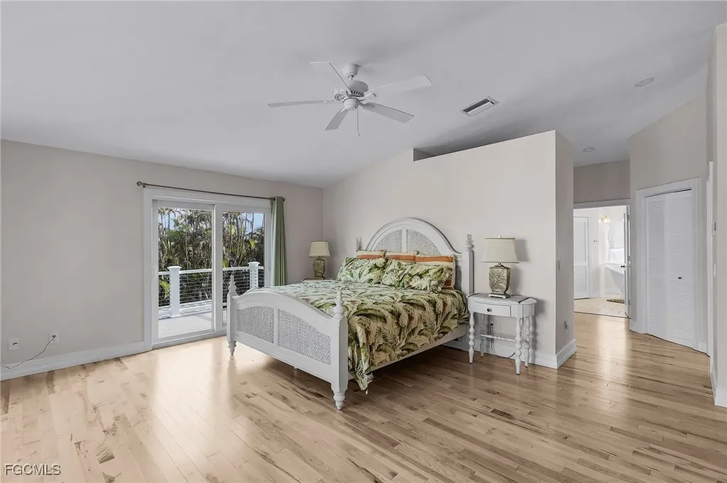 1543 San Carlos Bay Drive Sanibel FL 33957