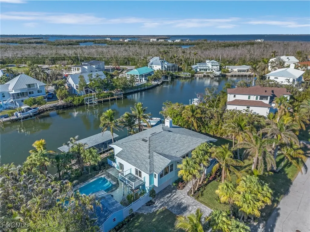 1543 San Carlos Bay Drive Sanibel FL 33957