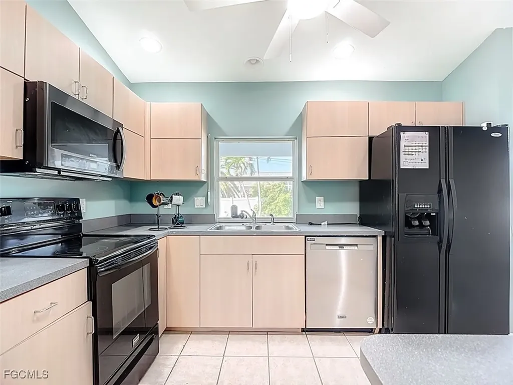 4408 SW 20th Place Cape Coral FL 33914