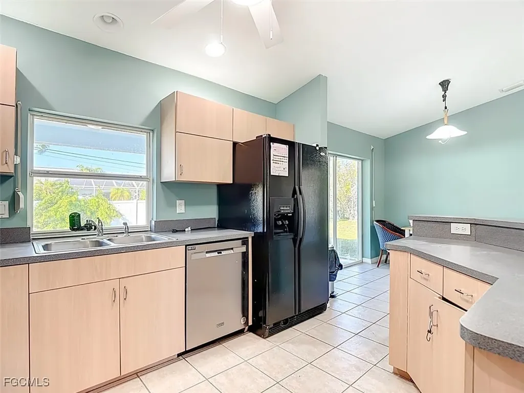 4408 SW 20th Place Cape Coral FL 33914