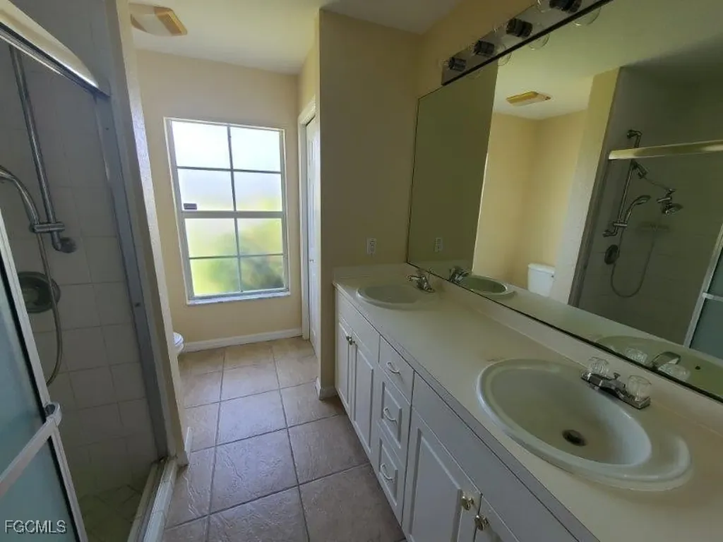 101 NW 13th Street Cape Coral FL 33993