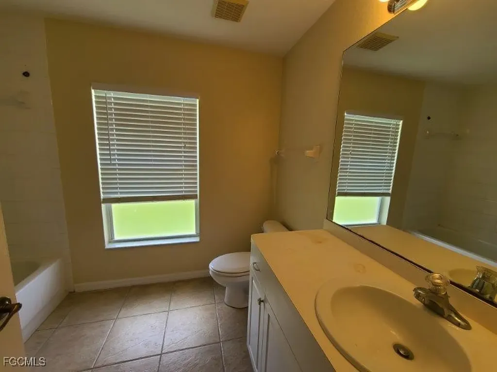 101 NW 13th Street Cape Coral FL 33993