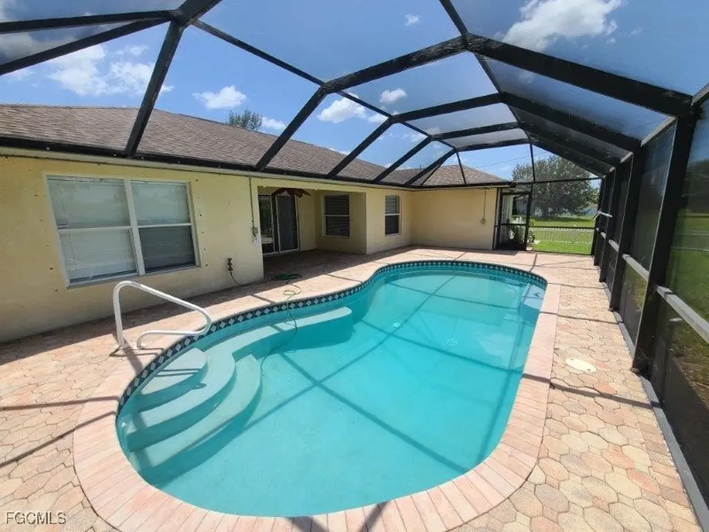 101 NW 13th Street Cape Coral FL 33993