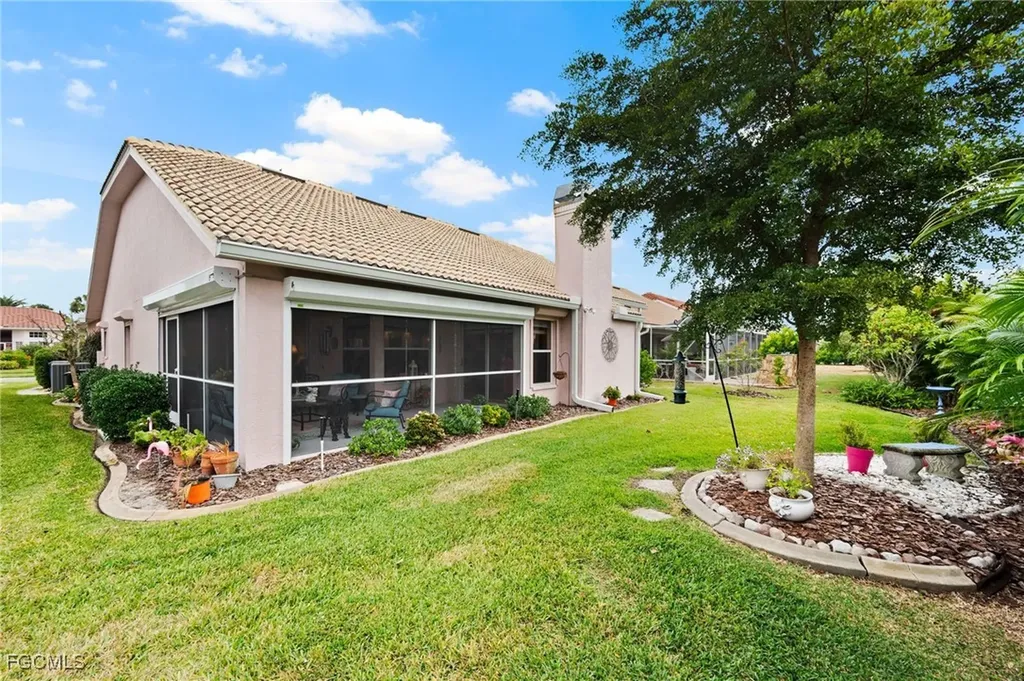 8009 Breton Circle Fort Myers FL 33912