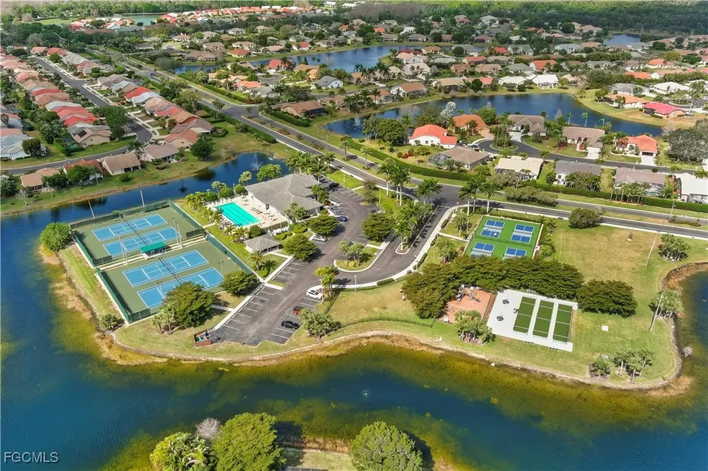 8009 Breton Circle Fort Myers FL 33912