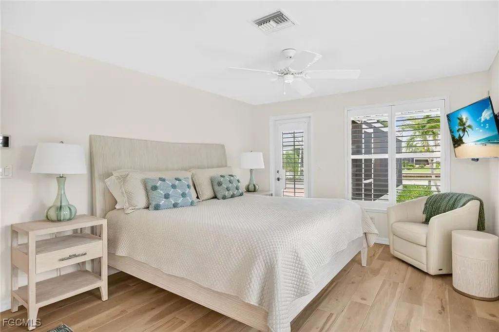 819 Tulip Lane Sanibel FL 33957