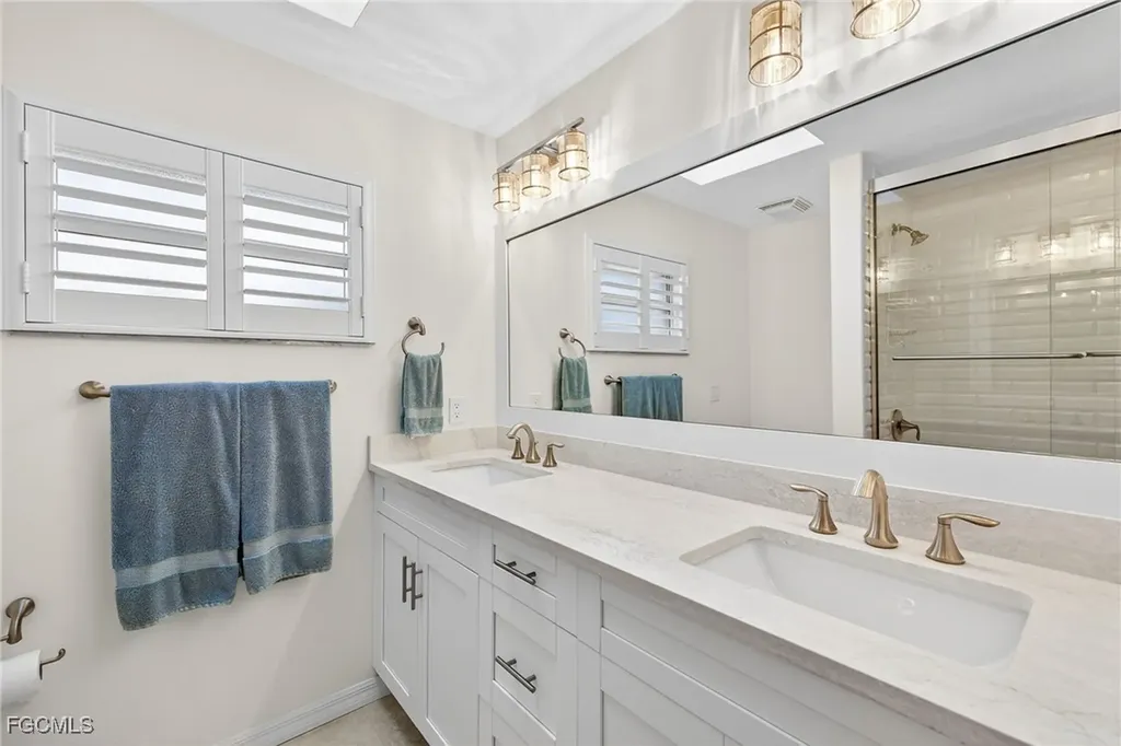 819 Tulip Lane Sanibel FL 33957