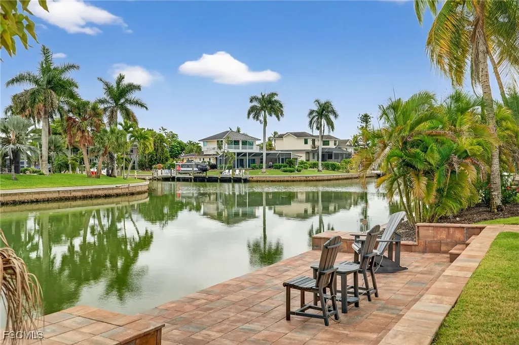 819 Tulip Lane Sanibel FL 33957