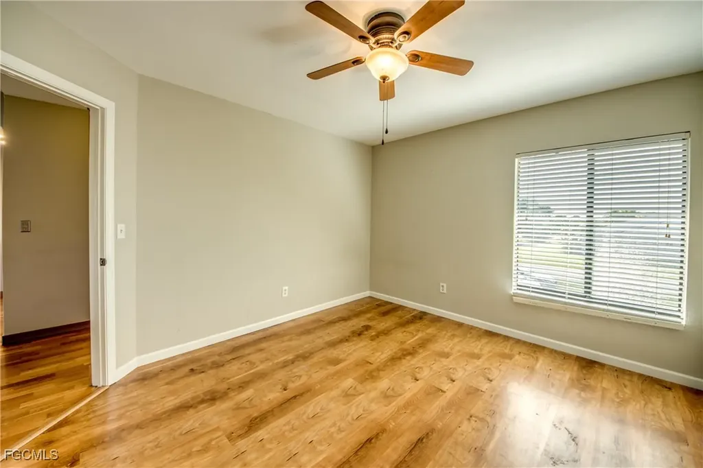 4616 SE 6th Avenue Cape Coral FL 33904