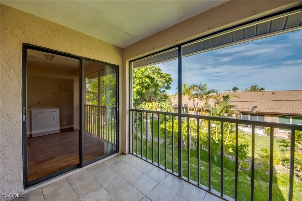 4616 SE 6th Avenue Cape Coral FL 33904