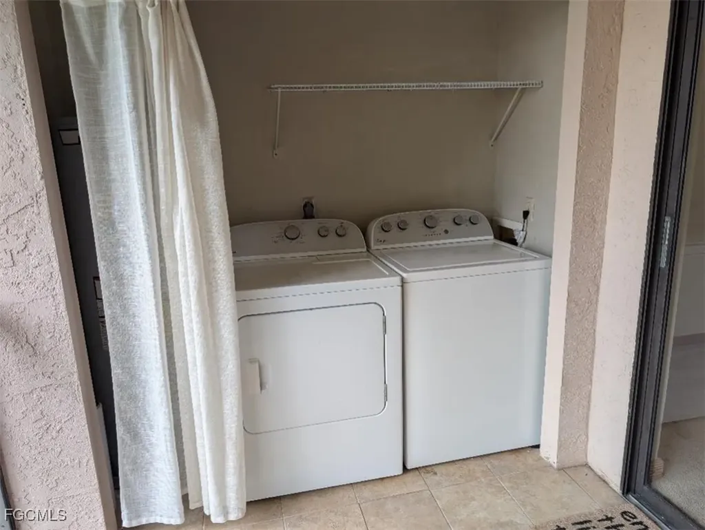 4616 SE 6th Avenue Cape Coral FL 33904