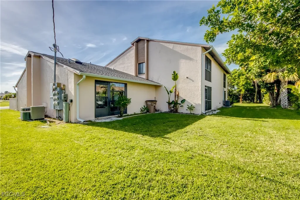 4616 SE 6th Avenue Cape Coral FL 33904