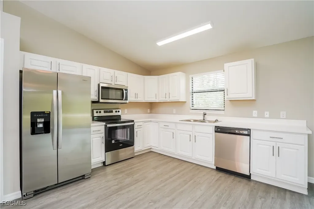 431 Gray Avenue S Lehigh Acres FL 33974