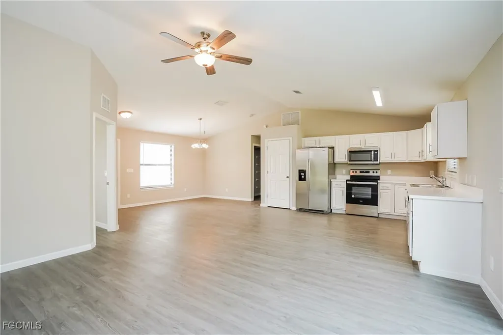431 Gray Avenue S Lehigh Acres FL 33974