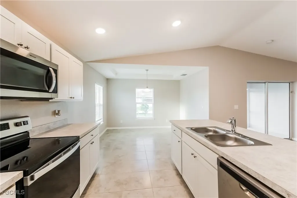 3602 17th Street SW Lehigh Acres FL 33976